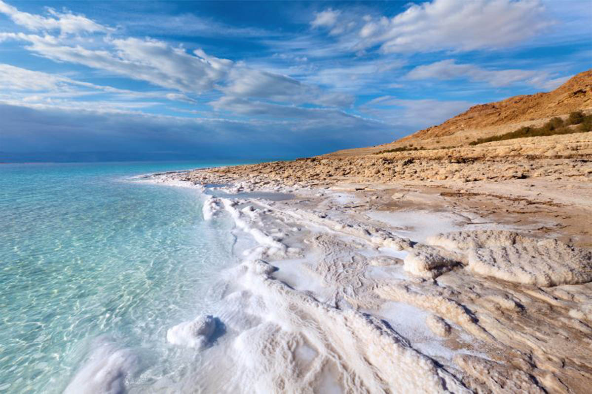Капсула для сеансов невесомости Float Spa, создатели черпали вдохновение у природы. Мертвое море, Израиль.