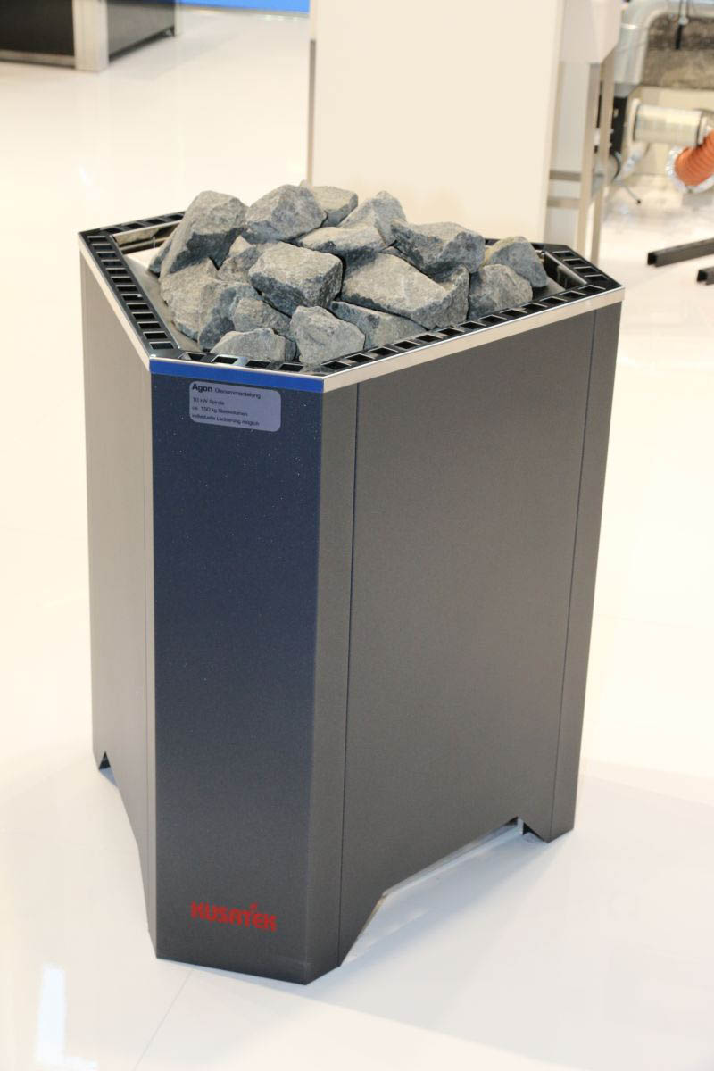 Газовая печь для коммерческих или домашних саун AGON. Новинка Kusatek представлена на выставке Interbad 2016, Германия
